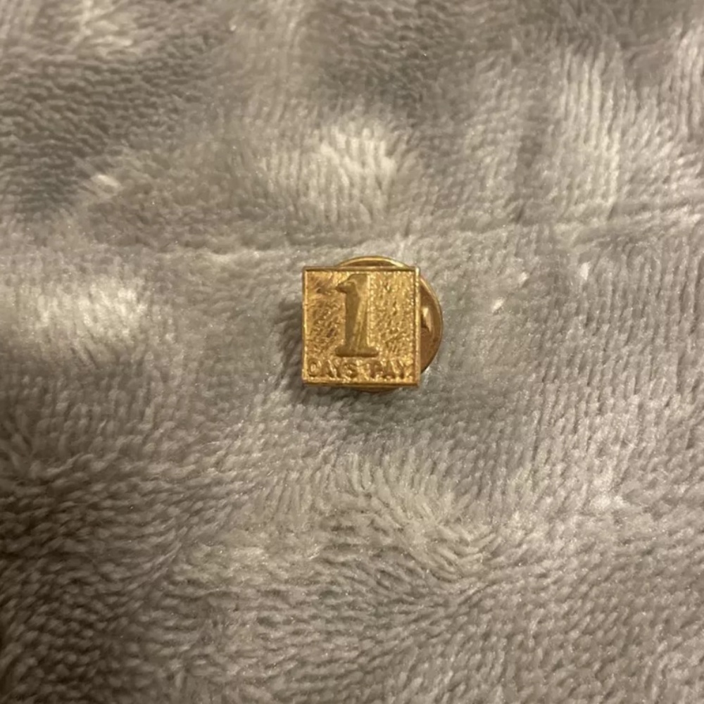 1 days pay lapel pin vintage